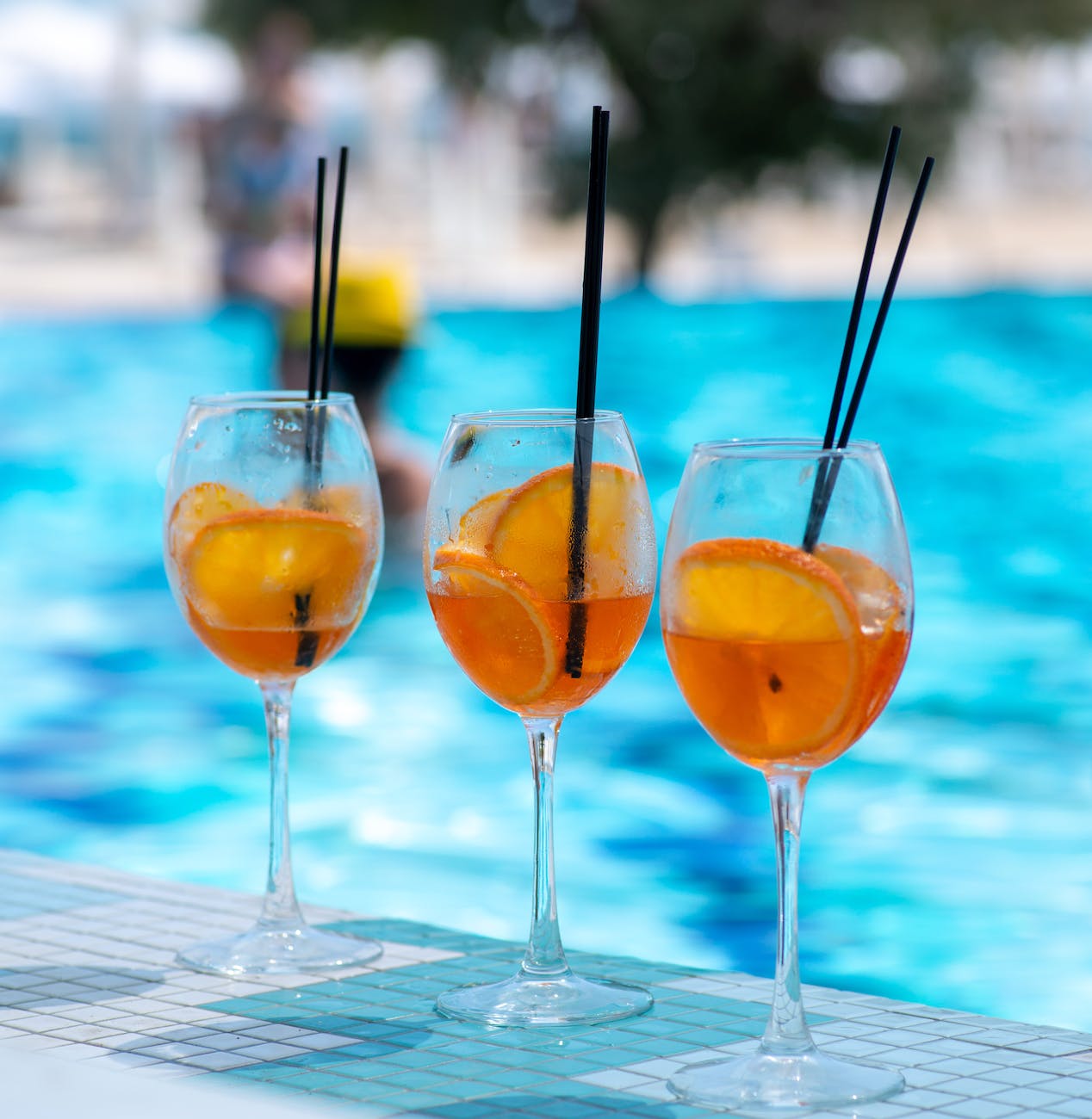Infinity Pool Bar