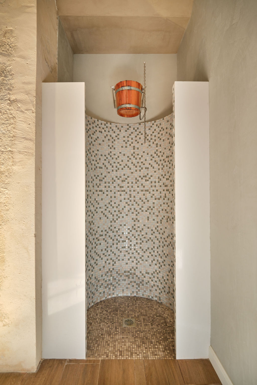 gallery entry