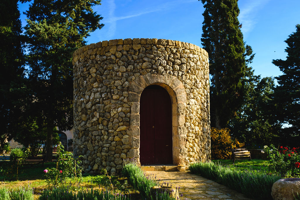 gallery entry